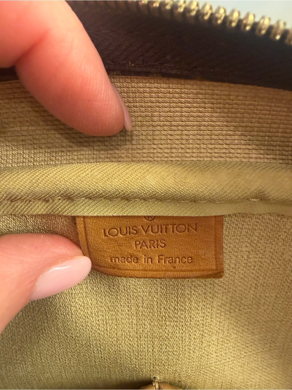 Louis Vuitton Monogram Deauville Bag - Picture 12 of 16